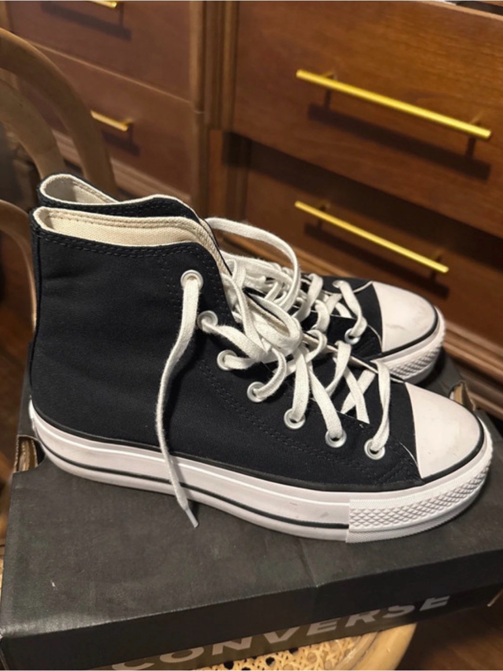 SOLD!!!!Women’s Platform Converse Chuck Taylor All Star High Top Sneakers - Picture 3 of 8